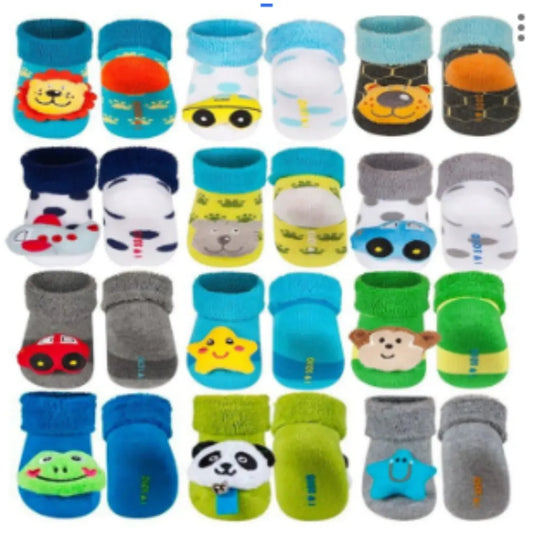 Pack x12 de medias con sonajero para bebé